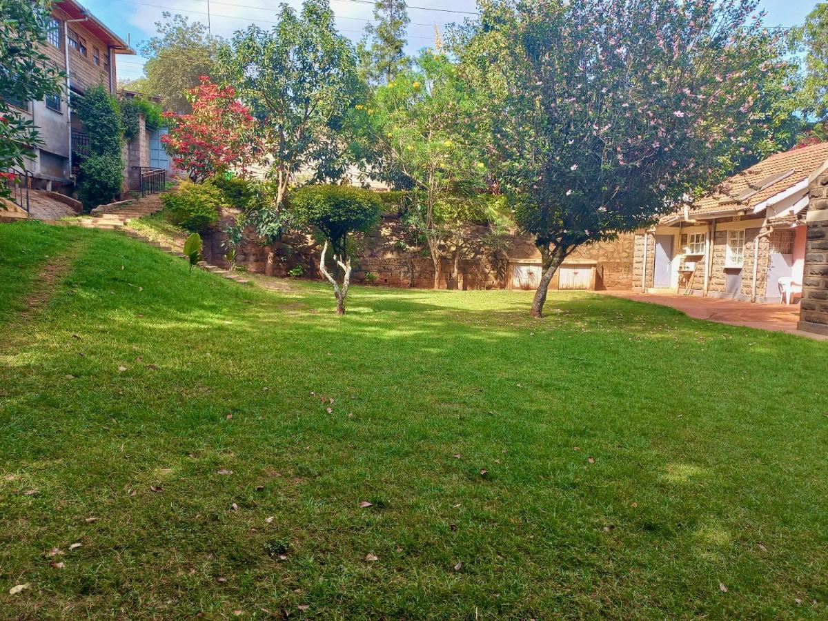 Kuniville Guest House เนย์รี ภายนอก รูปภาพ