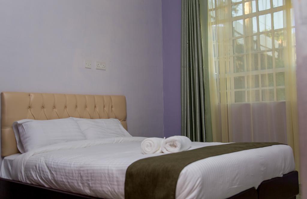 Kuniville Guest House เนย์รี ภายนอก รูปภาพ