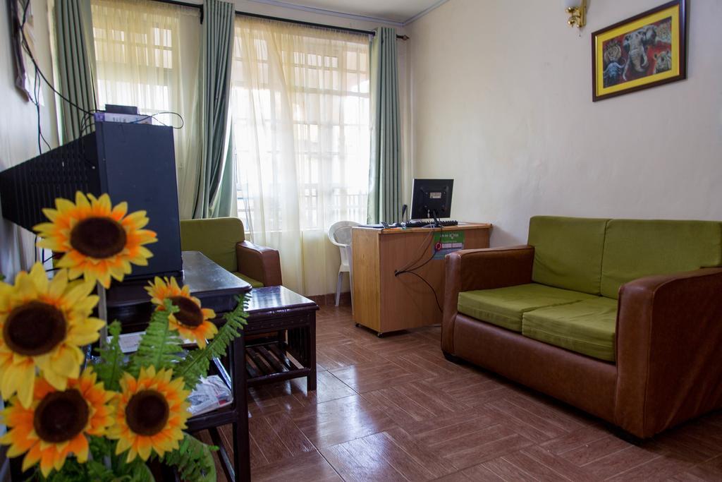 Kuniville Guest House เนย์รี ภายนอก รูปภาพ