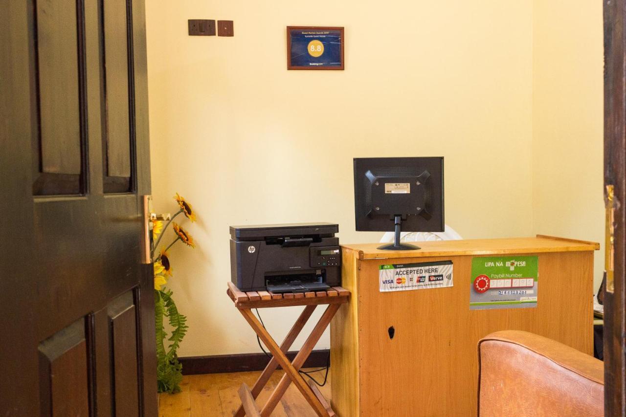 Kuniville Guest House เนย์รี ภายนอก รูปภาพ