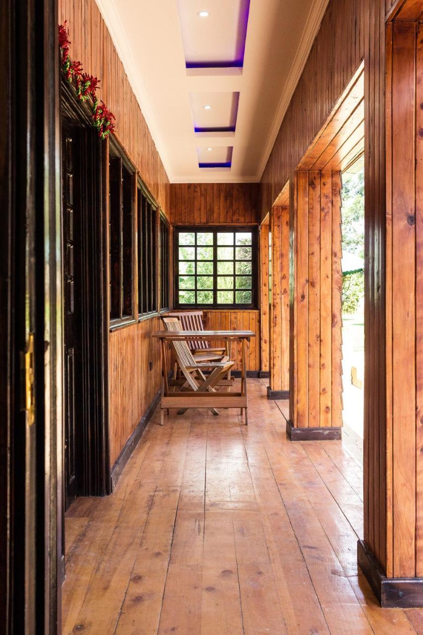 Kuniville Guest House เนย์รี ภายนอก รูปภาพ