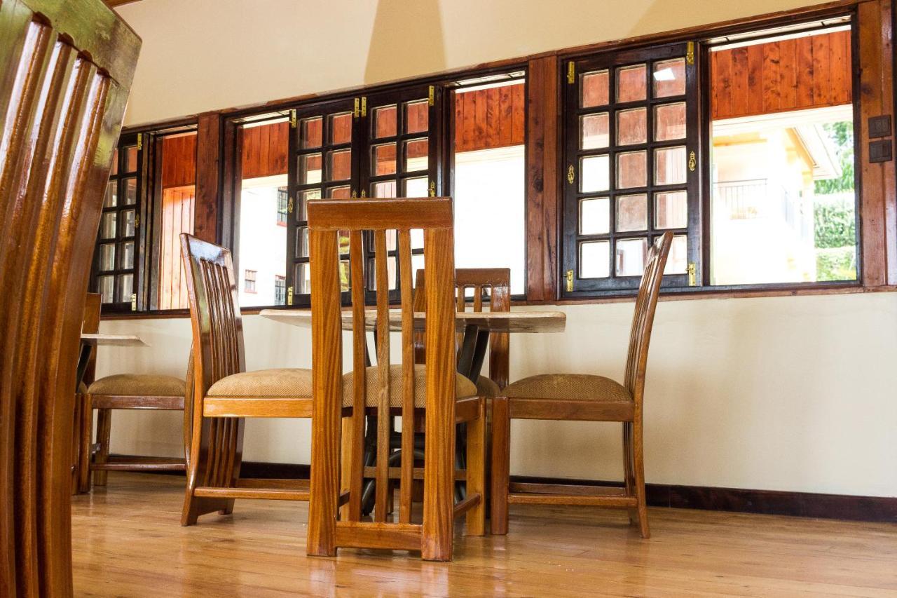 Kuniville Guest House เนย์รี ภายนอก รูปภาพ