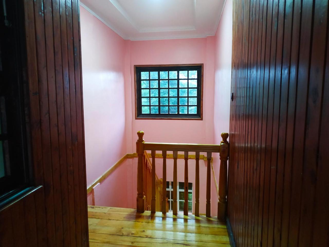 Kuniville Guest House เนย์รี ภายนอก รูปภาพ